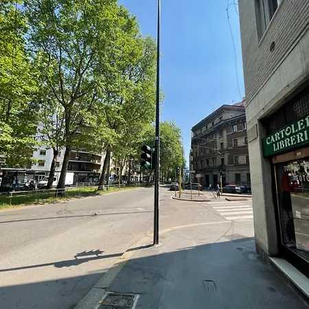 Trilocale Con Vista E Due Bagni Vicino Citylife Apartman *
